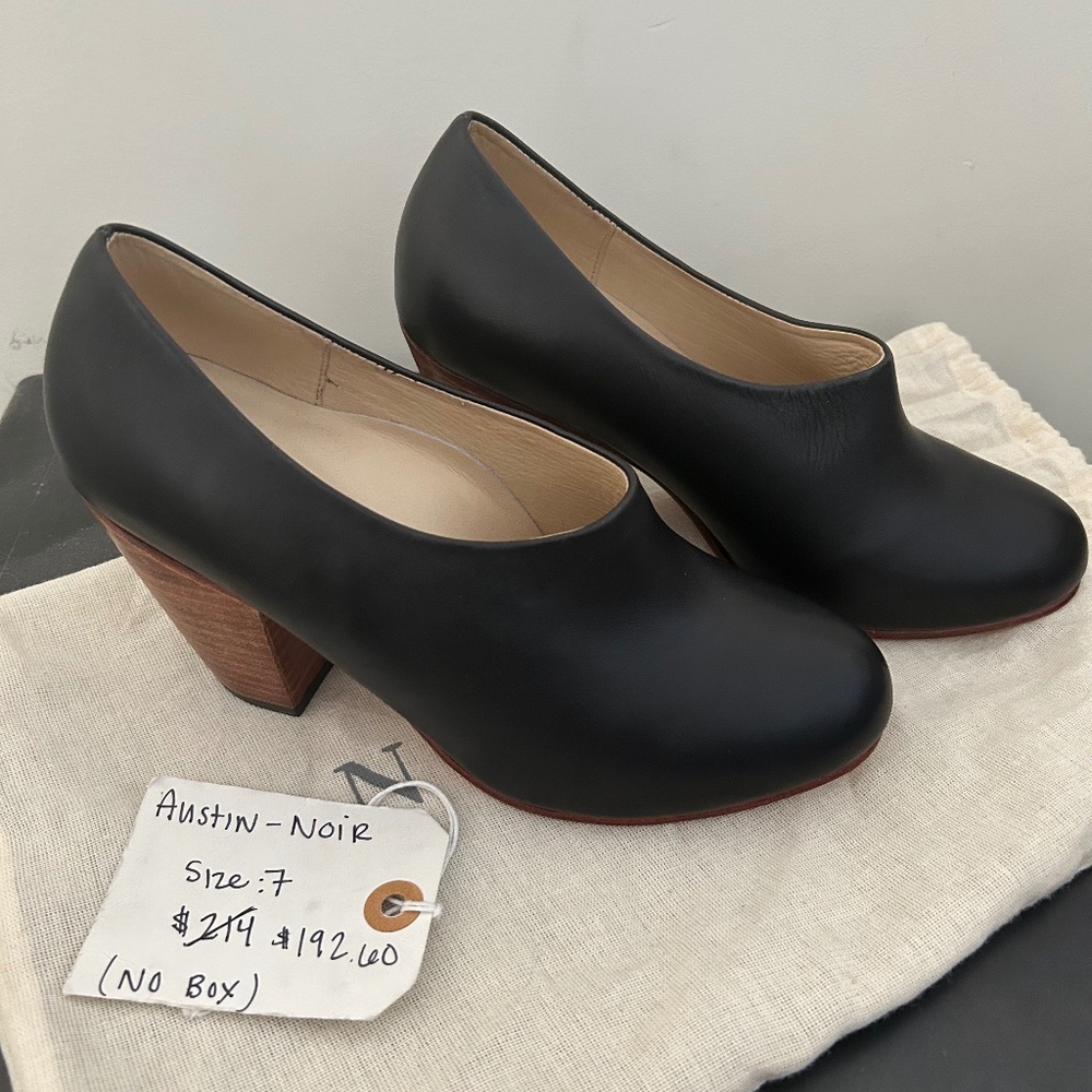 Nisolo Austin Noir